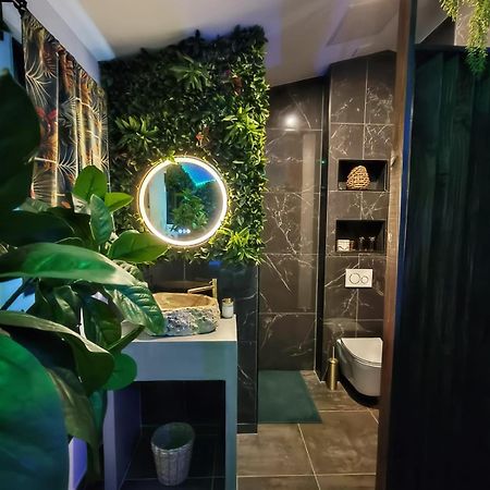 La Jungle Room Rognac Eksteriør bilde